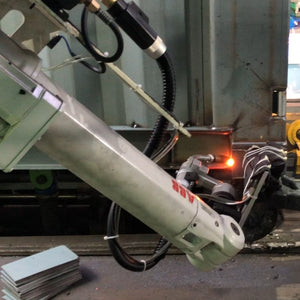 Bottom reinforcement plate welding robot